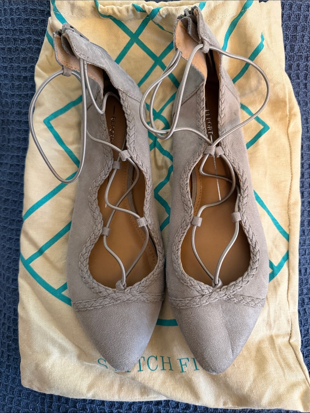 Report Grey Lace-Up Pointed Toe Flats